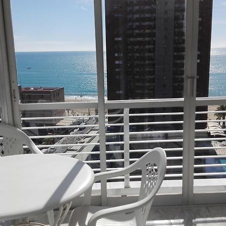 Apartamentos Los Caballos Бенидорм Екстериор снимка
