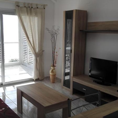 Apartamentos Los Caballos Бенидорм Екстериор снимка